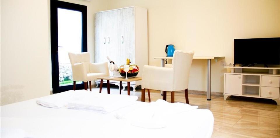 Sebastian Hotels Битез Экстерьер фото